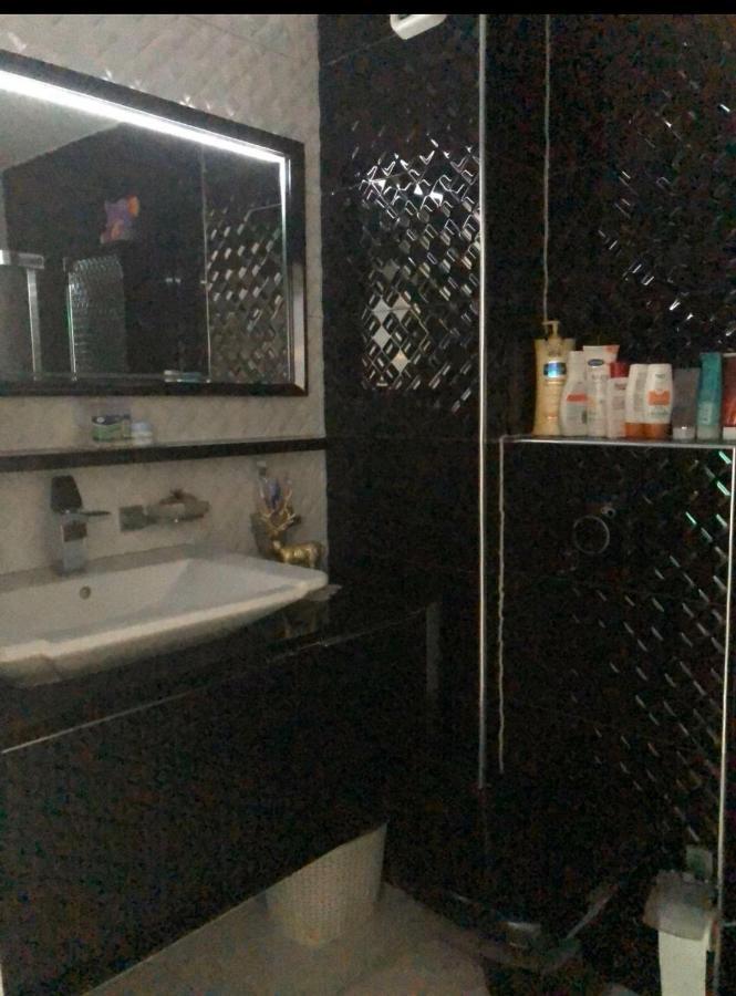 Lovely 2 Bedroom Condo In Gjilan. Екстериор снимка